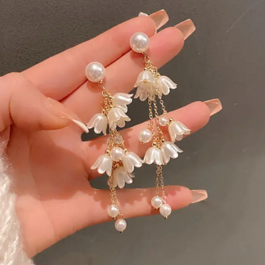 Pearl Fact Long Chain Earrings