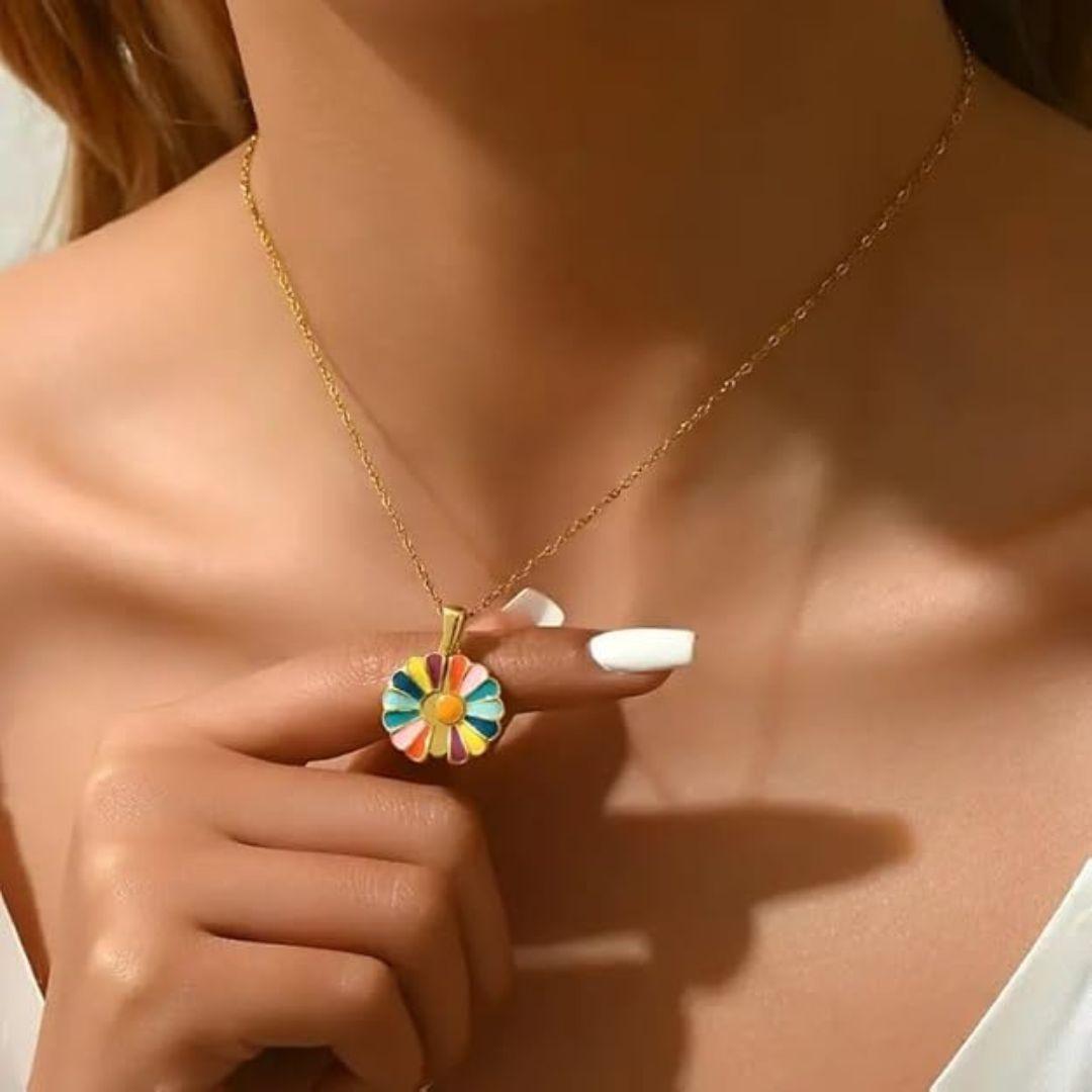 Bloom Spark Necklace