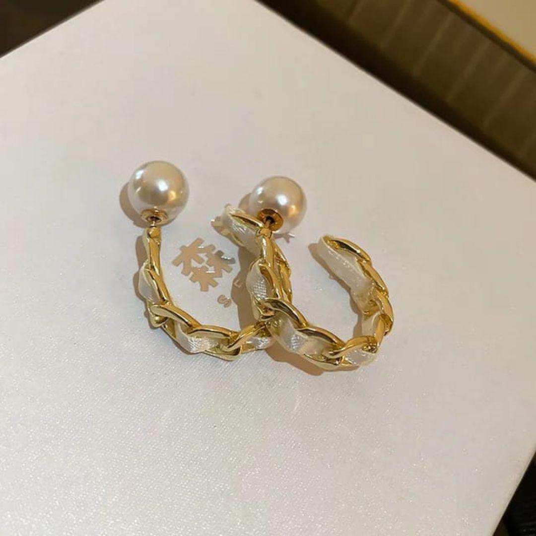 Dreamy Pearl Hoops Earring