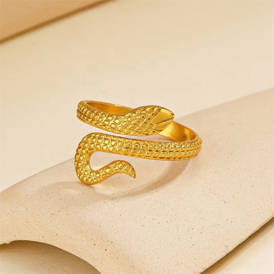 Snake Muse Ring