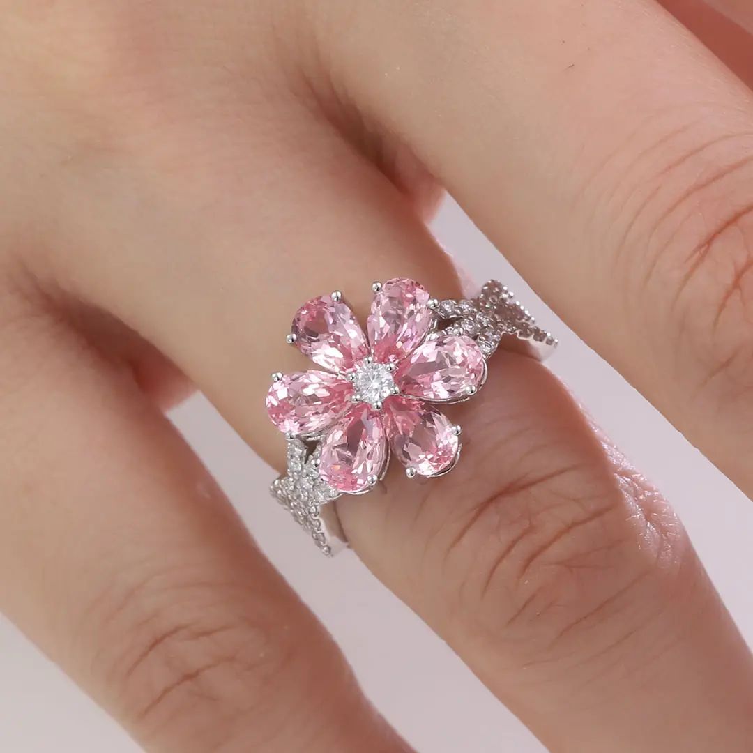 Cozy Crystal Flower Ring