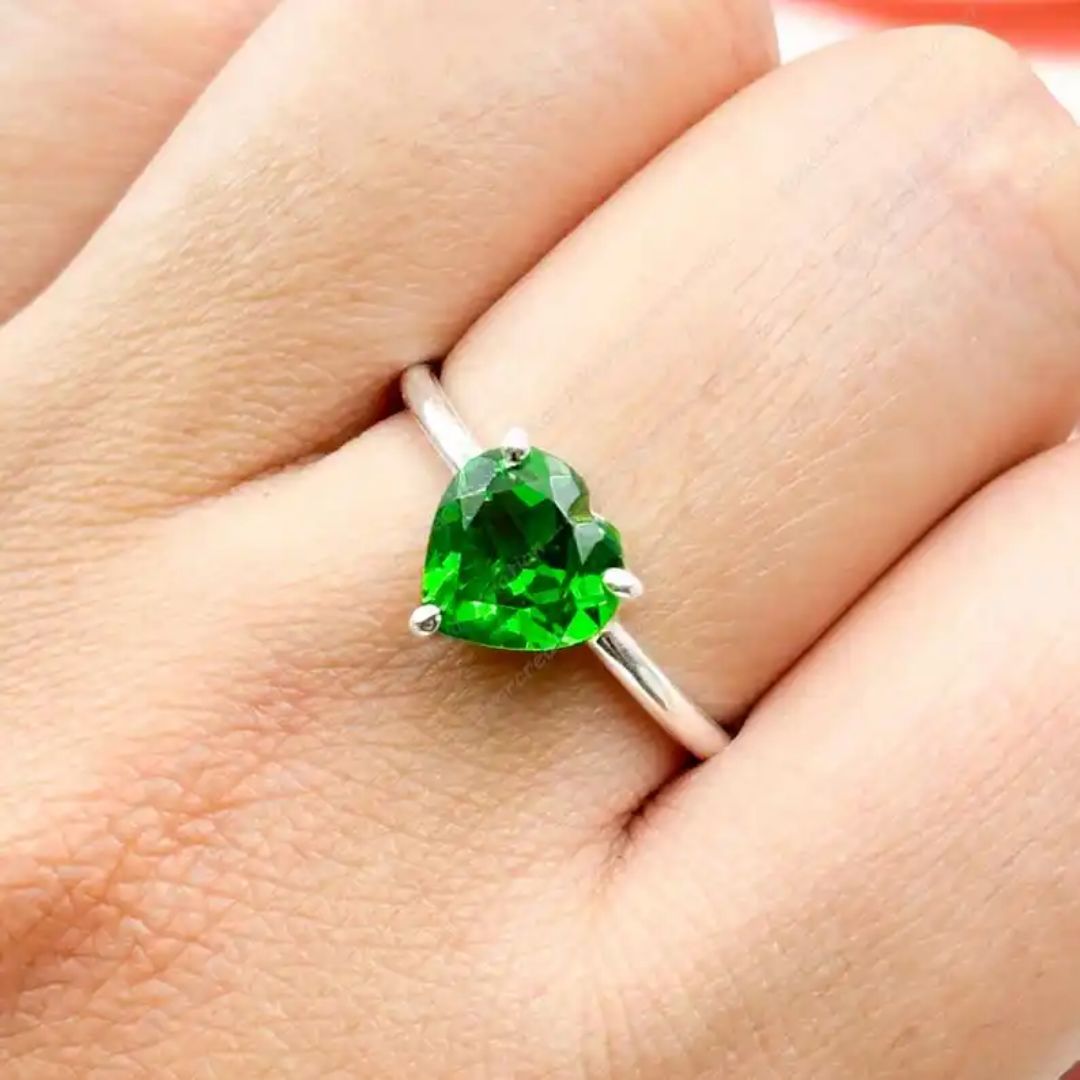 Heart of Green Ring