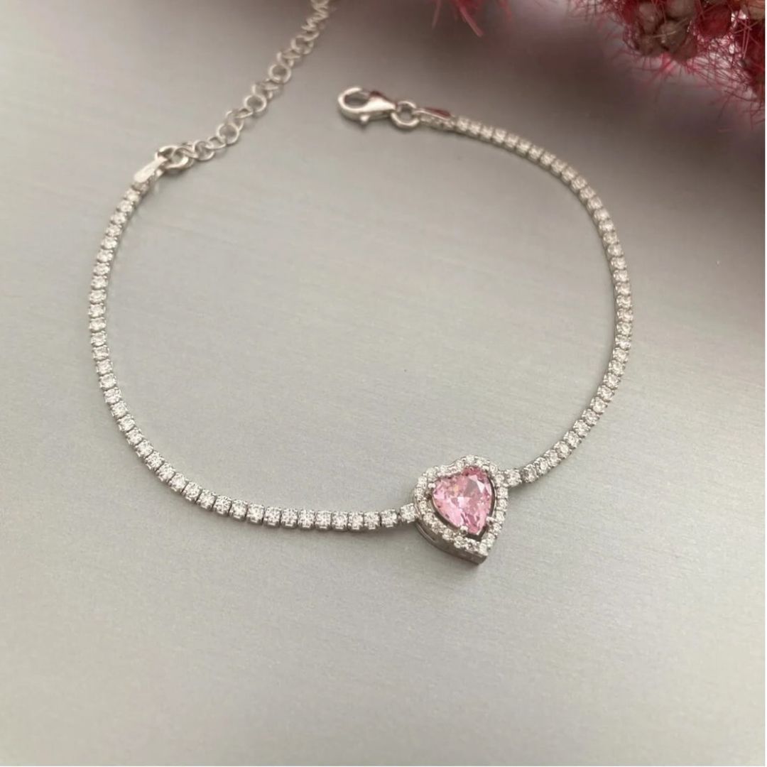 Delicate Heart Chain Bracelet: