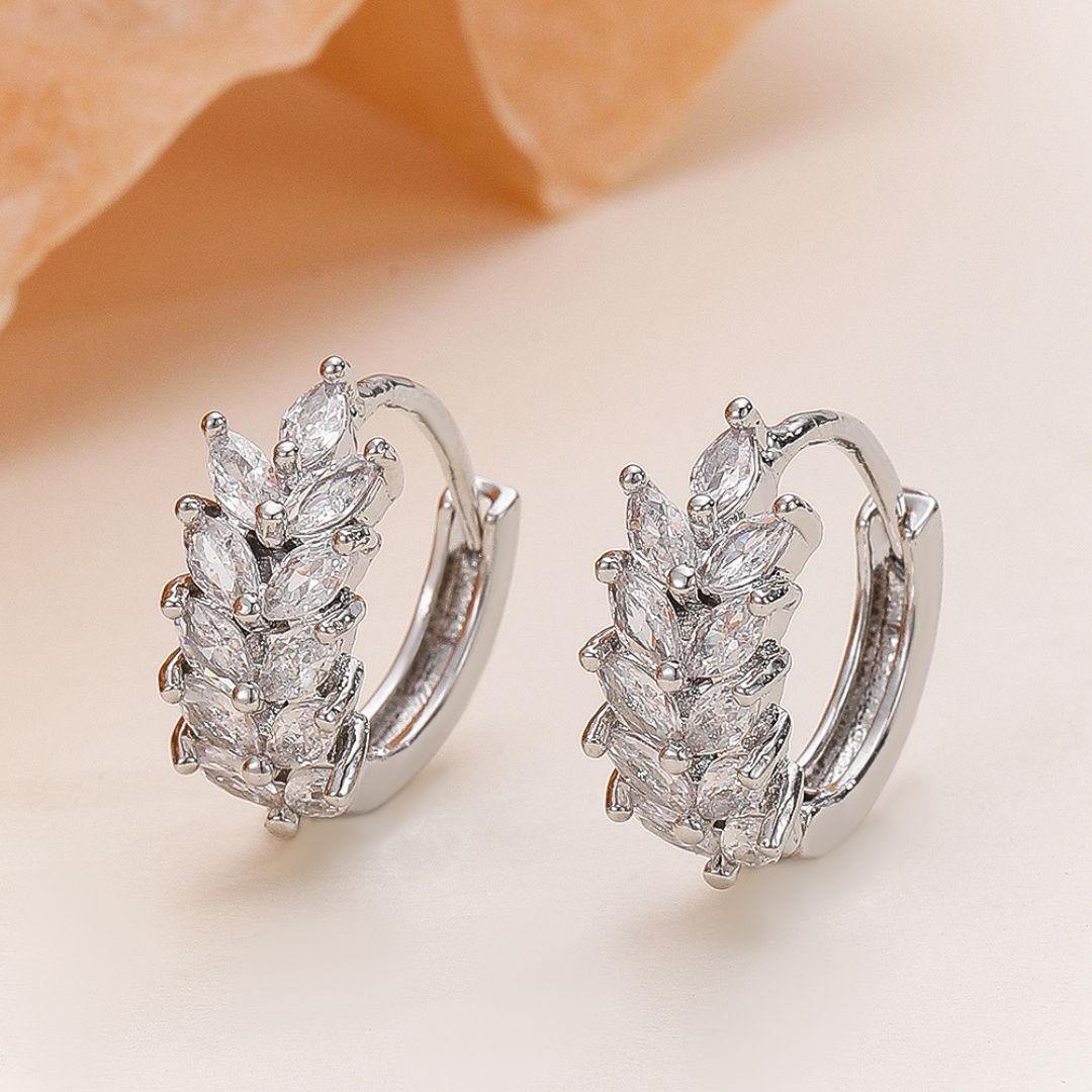 Dreamy Leaf Shine Hoops Earring