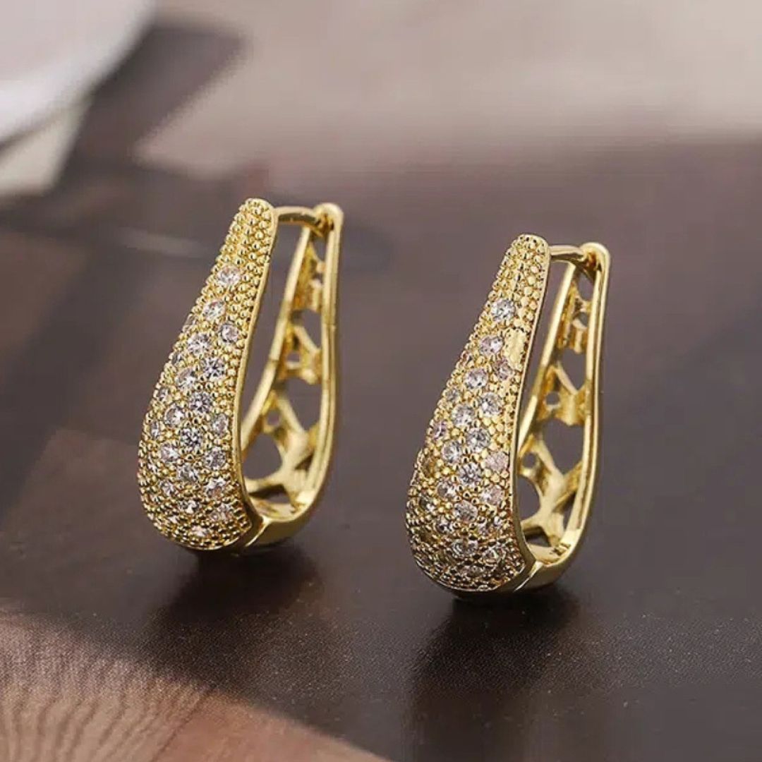 Chic Radiance Huggies Earring