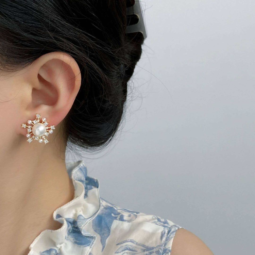 Ethereal Radiance Sunbursts Earring