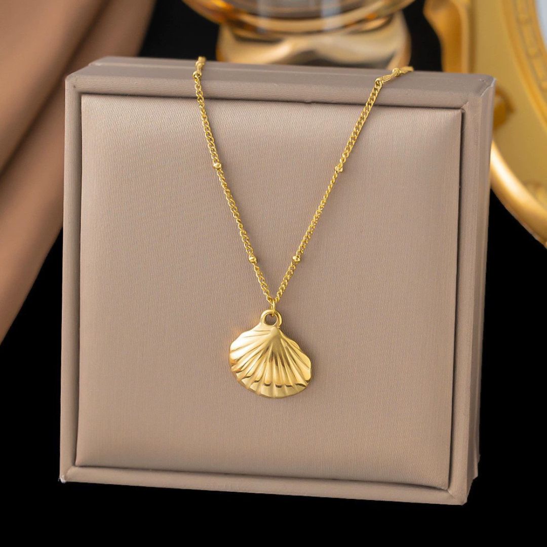 Oceania Shell Necklace