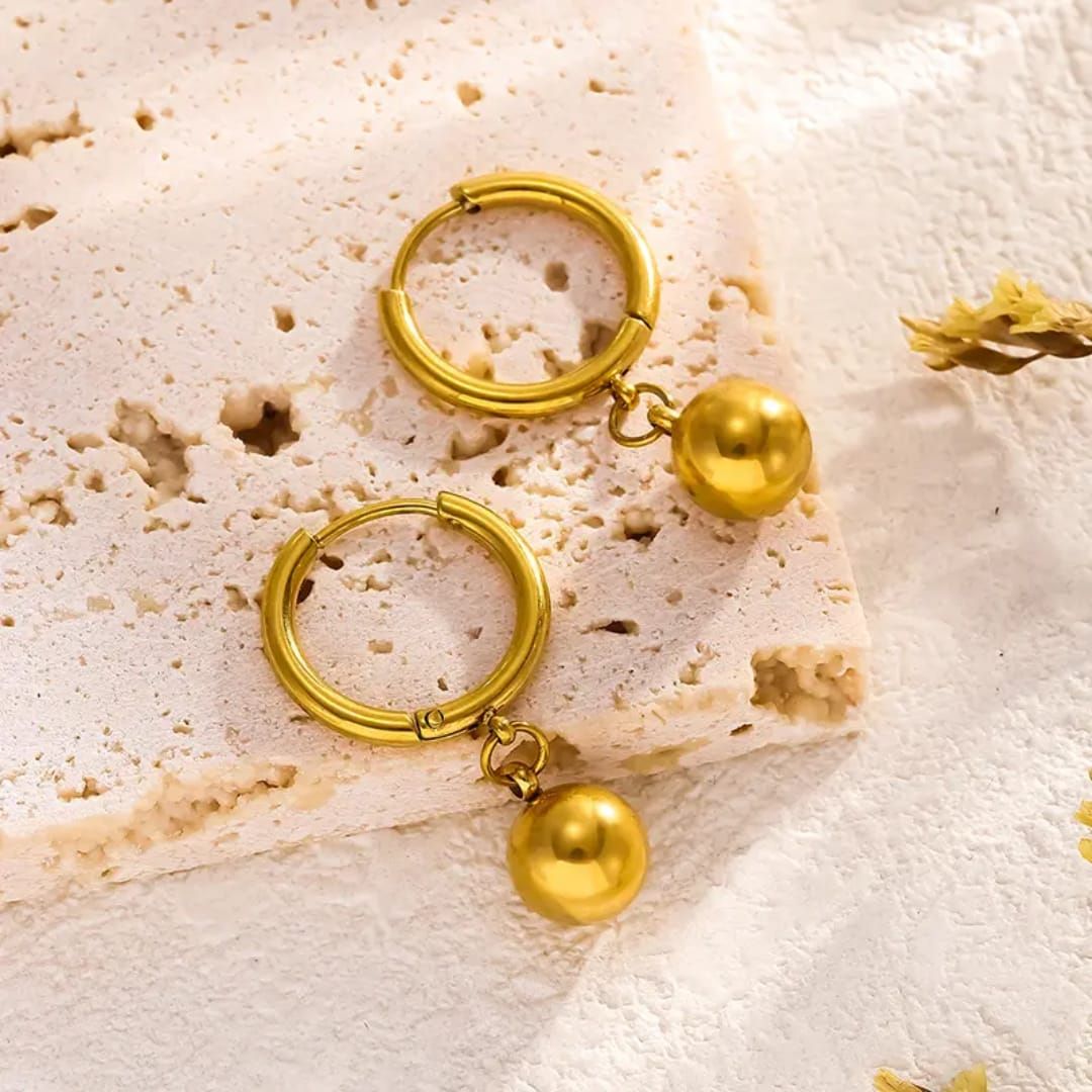 Golden Hour Ball Necklace Set