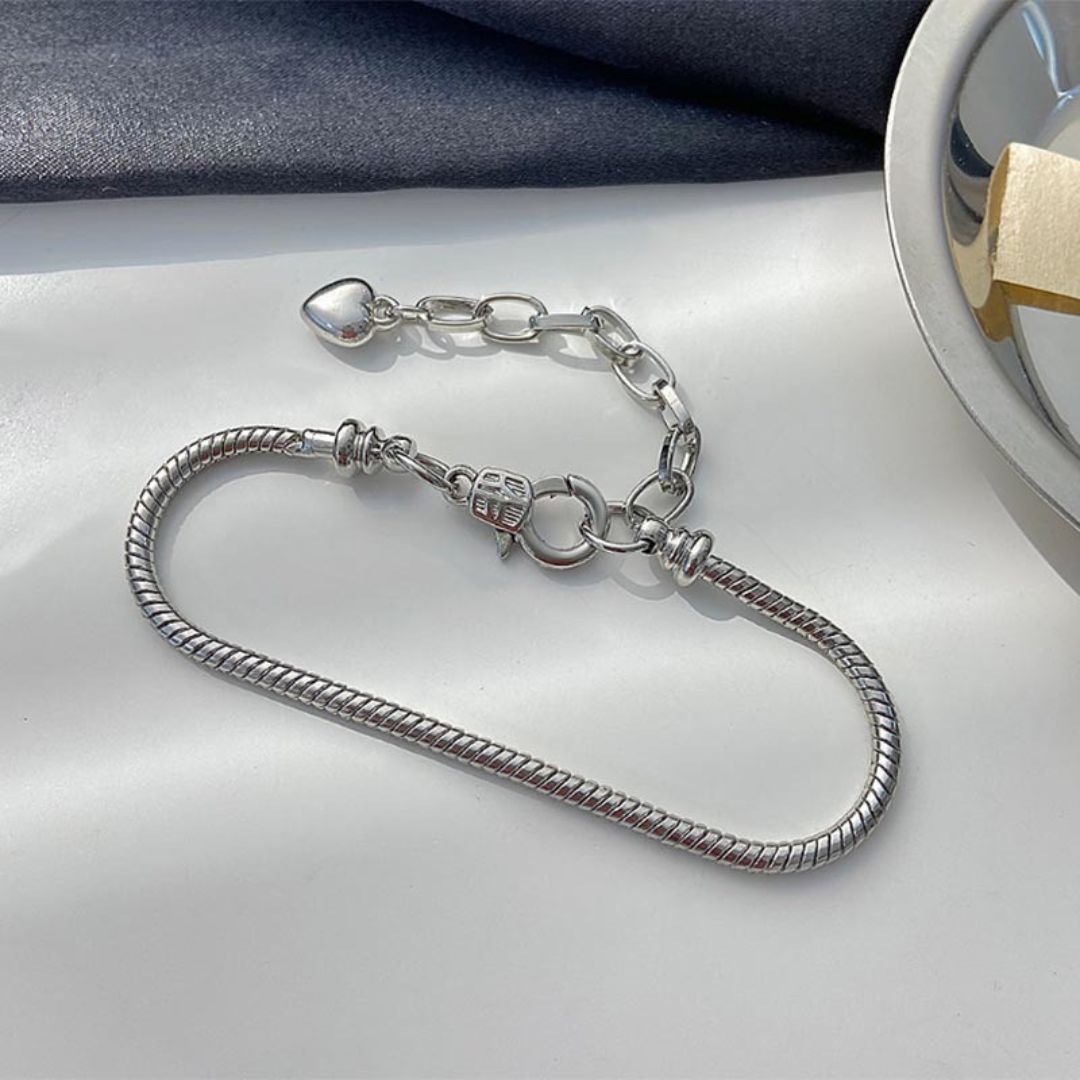 Sleek Silver Chain Bracelet