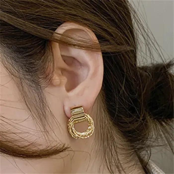 Scarlet Chain Earring