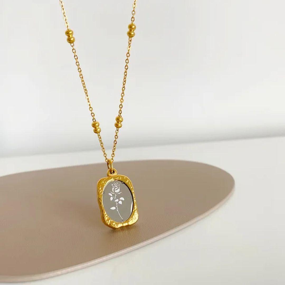 Twinkle Glow Necklace