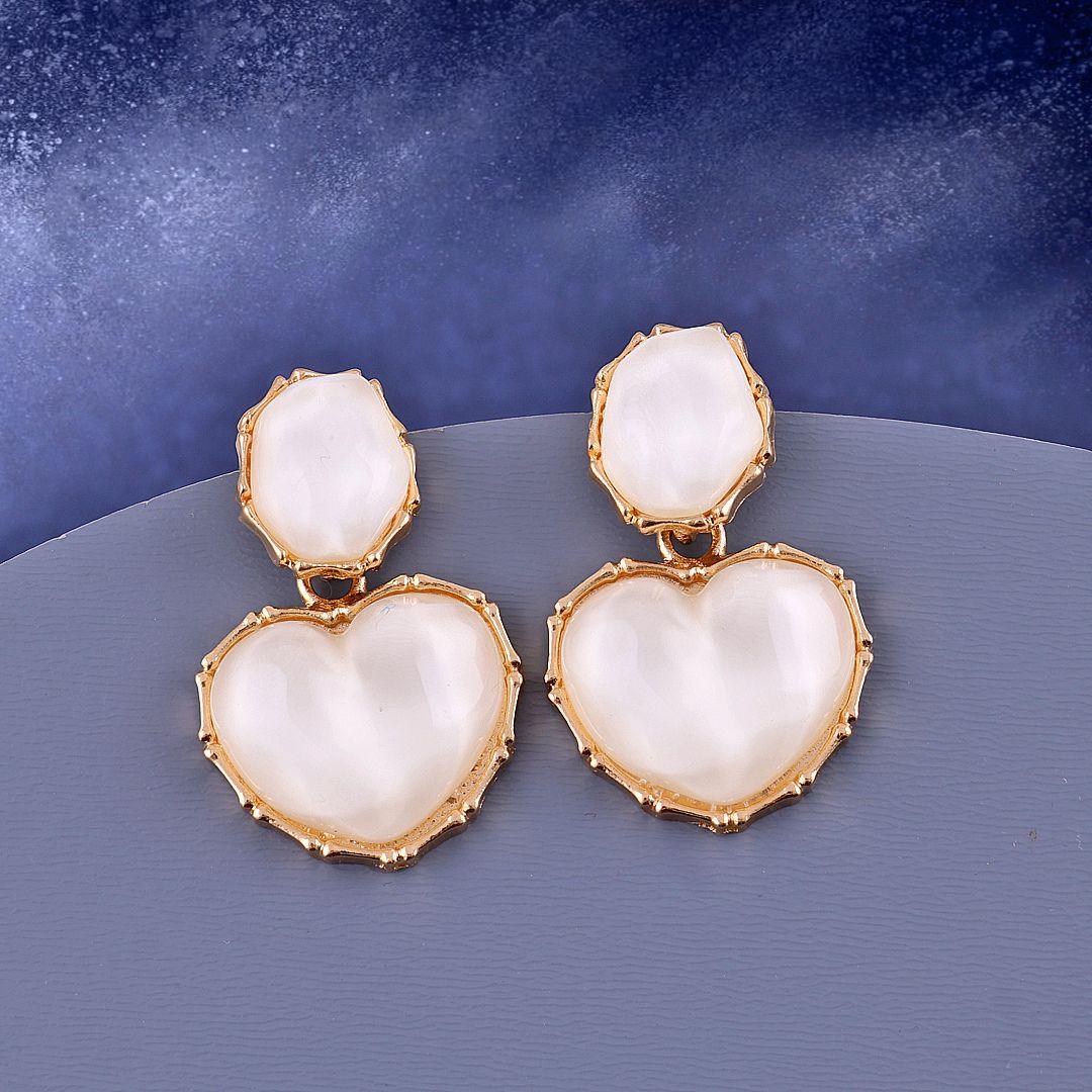 Golden Heartbeat Earring