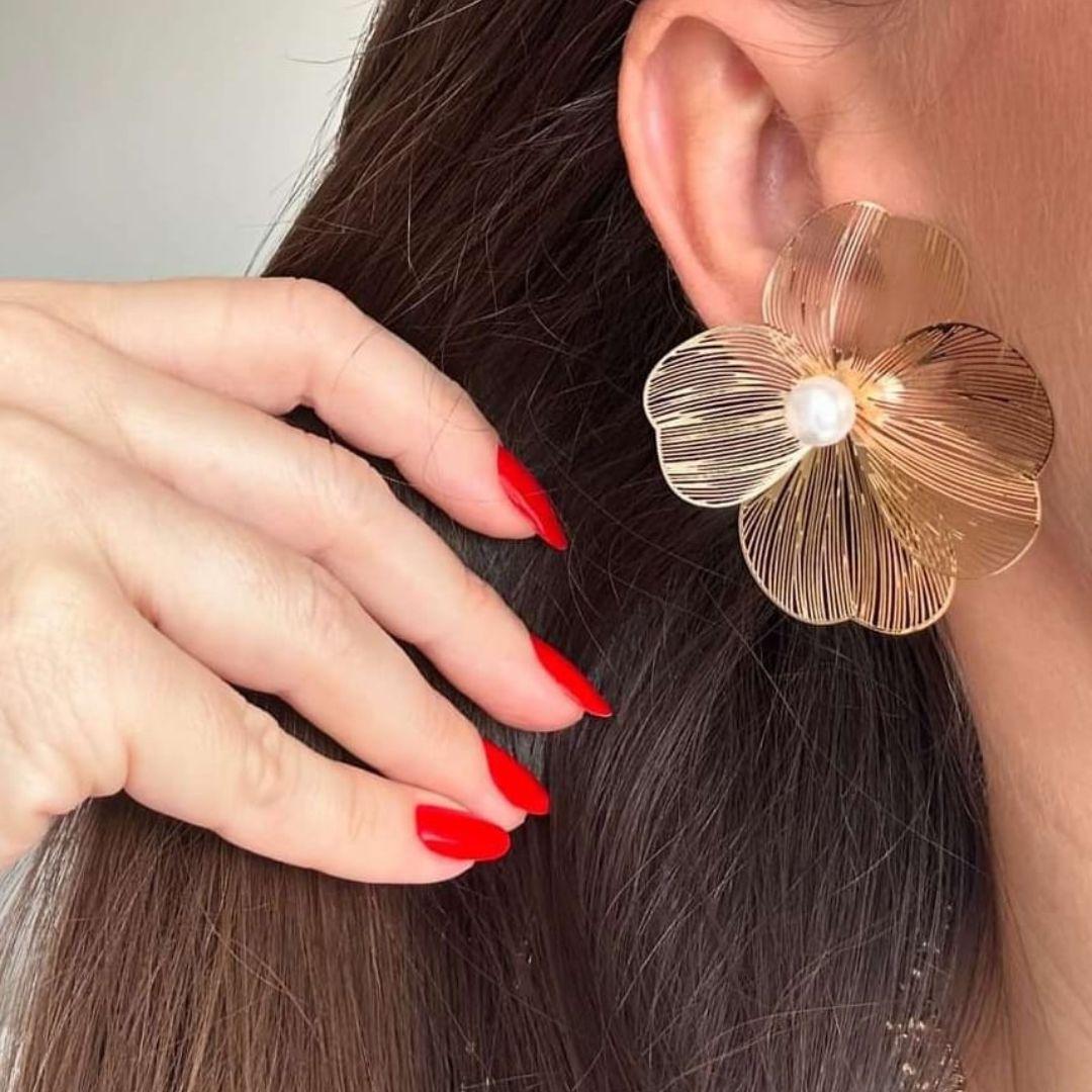 Misty Petal Earring