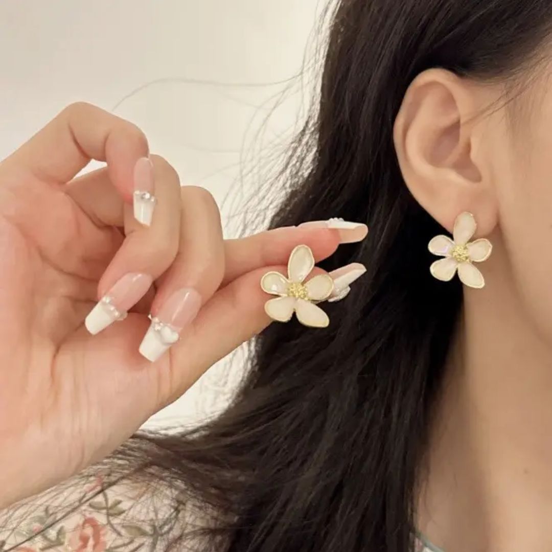 Floral Twirl Earring