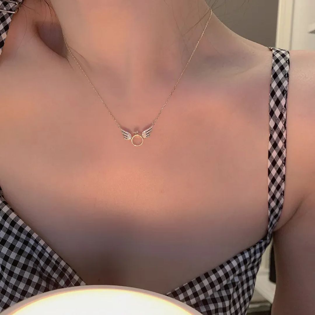 Fly High Heart Neckpiece