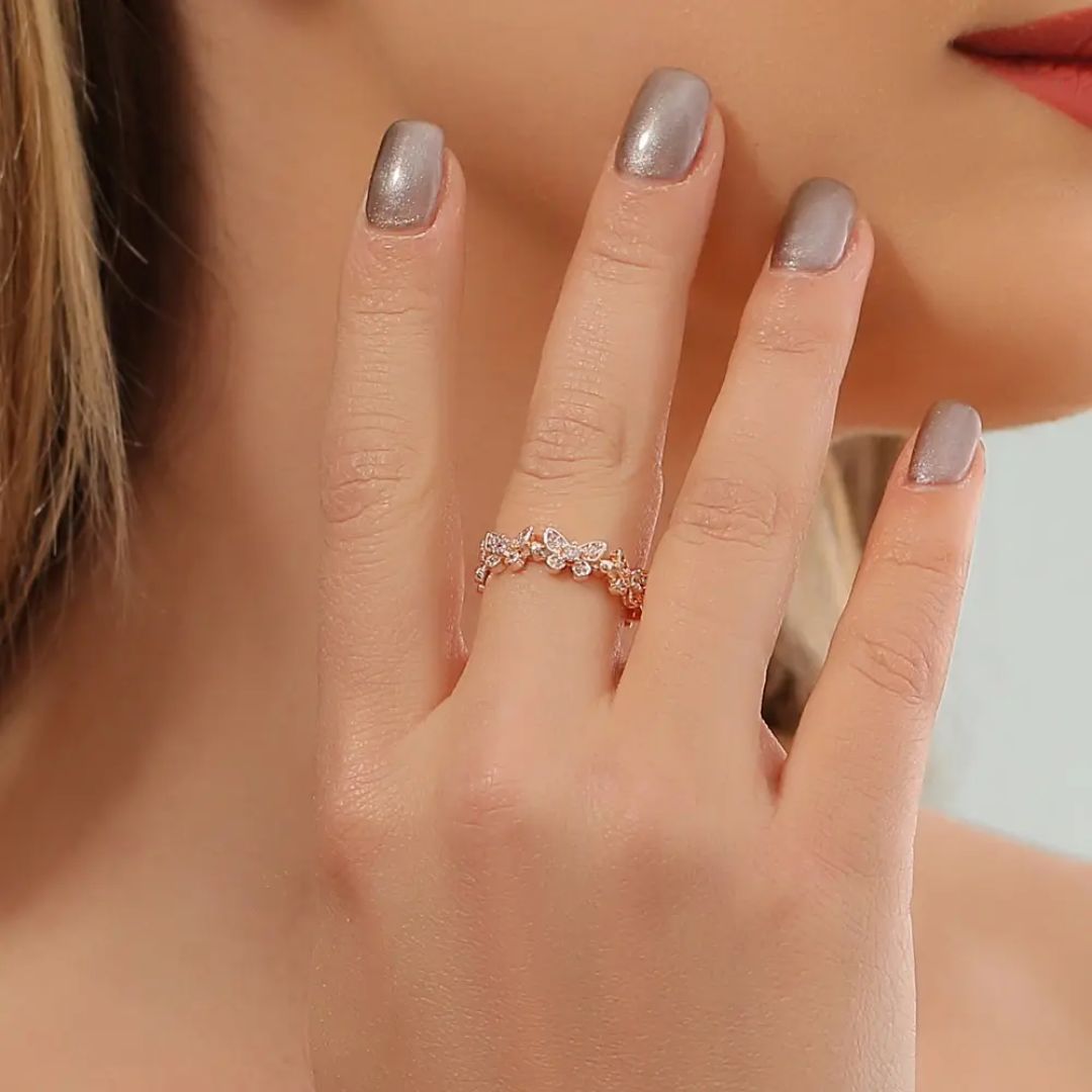 Eterna Swirl butterfly ring.