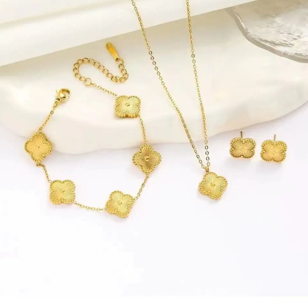 Golden Clover Neckpiece Set