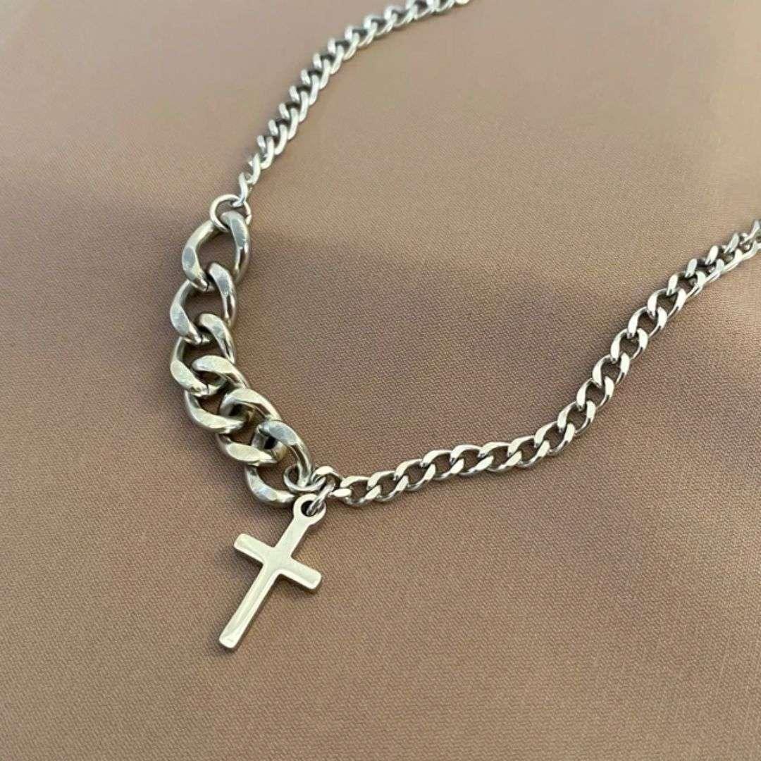 Chunky Spunky Cross Necklace