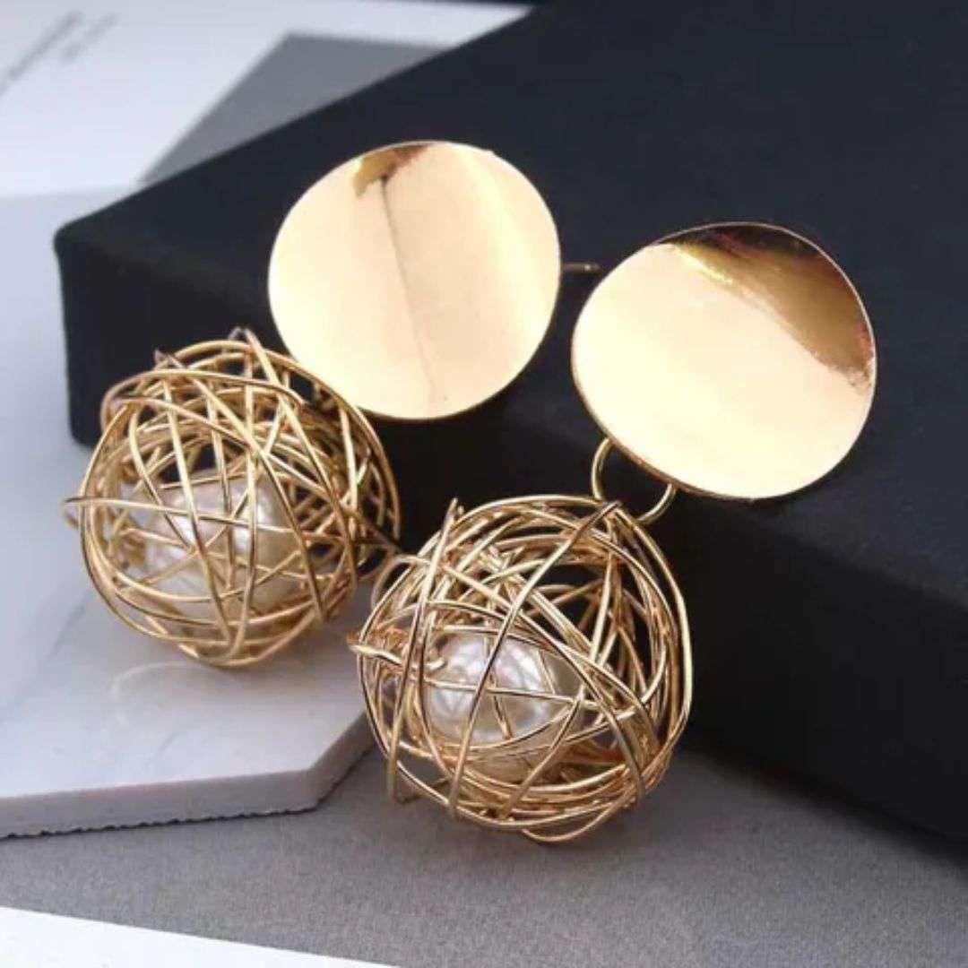 Starlight Spark Pearl Earring