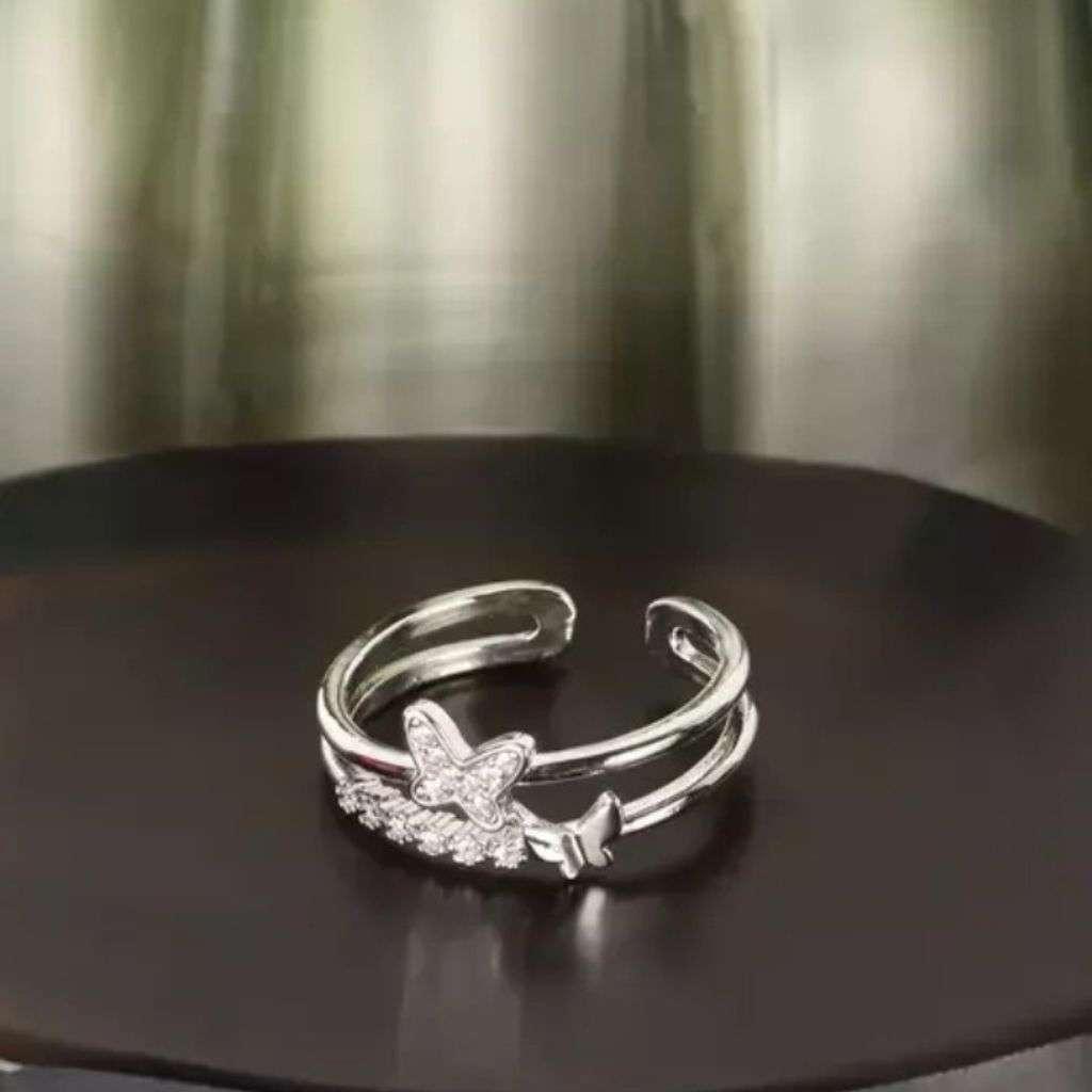Social Butterfly Ring