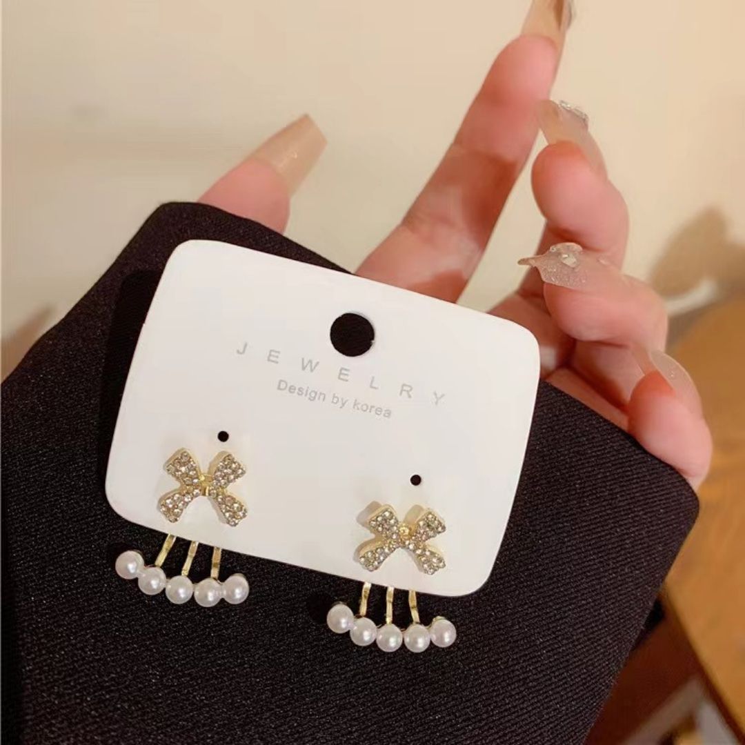 Charming Bow Earrings