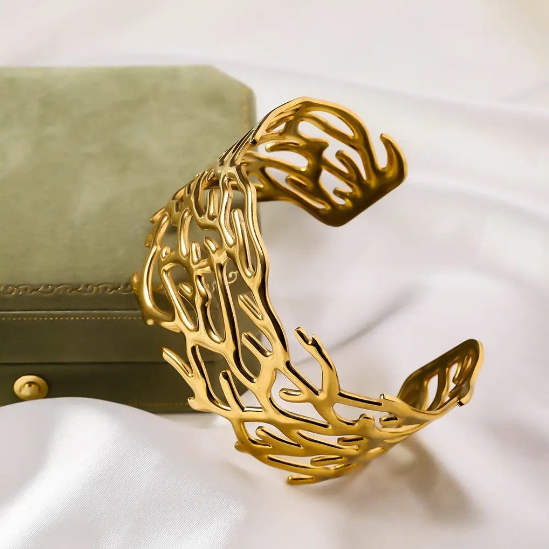 Elegant Glow Bracelet