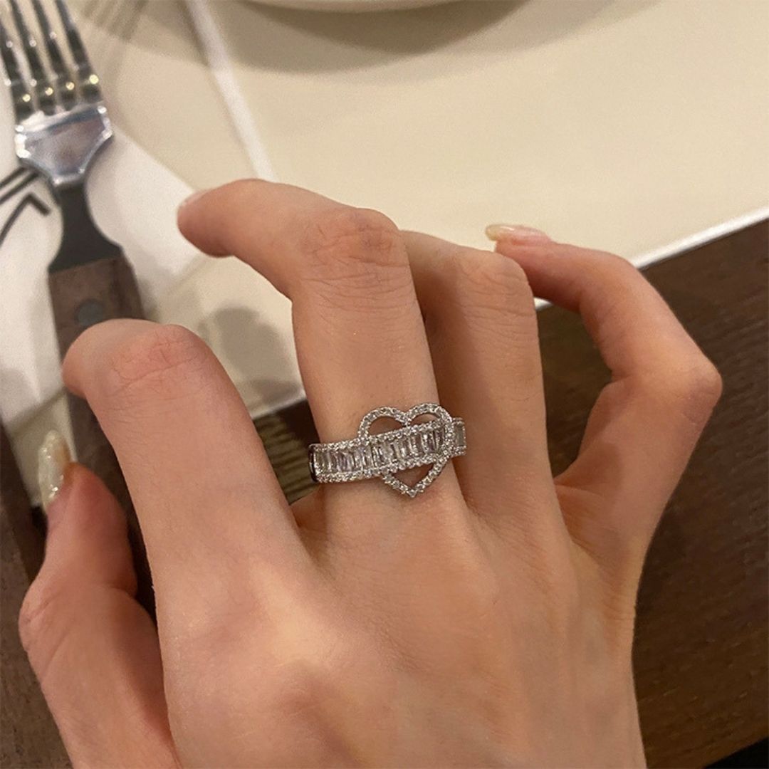 Everlasting Heart Glow Ring