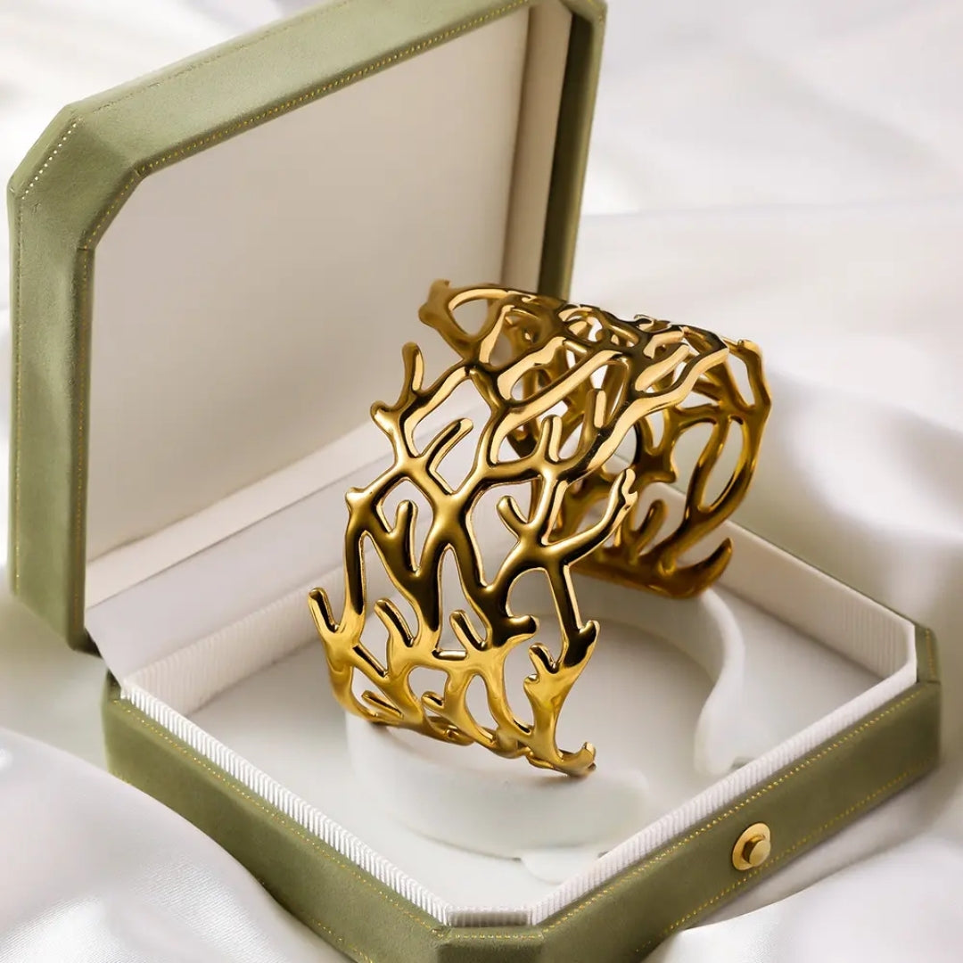 Elegant Glow Bracelet