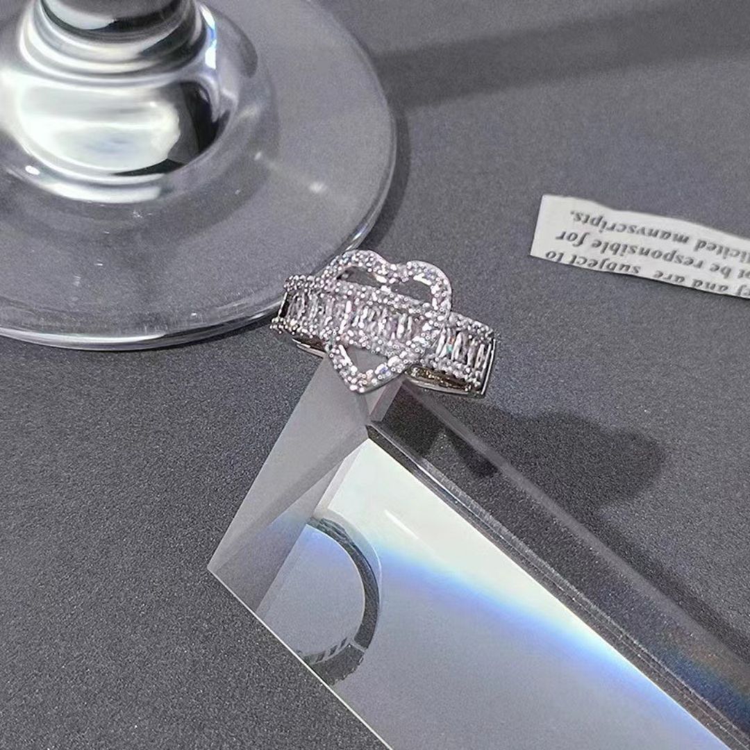 Everlasting Heart Glow Ring