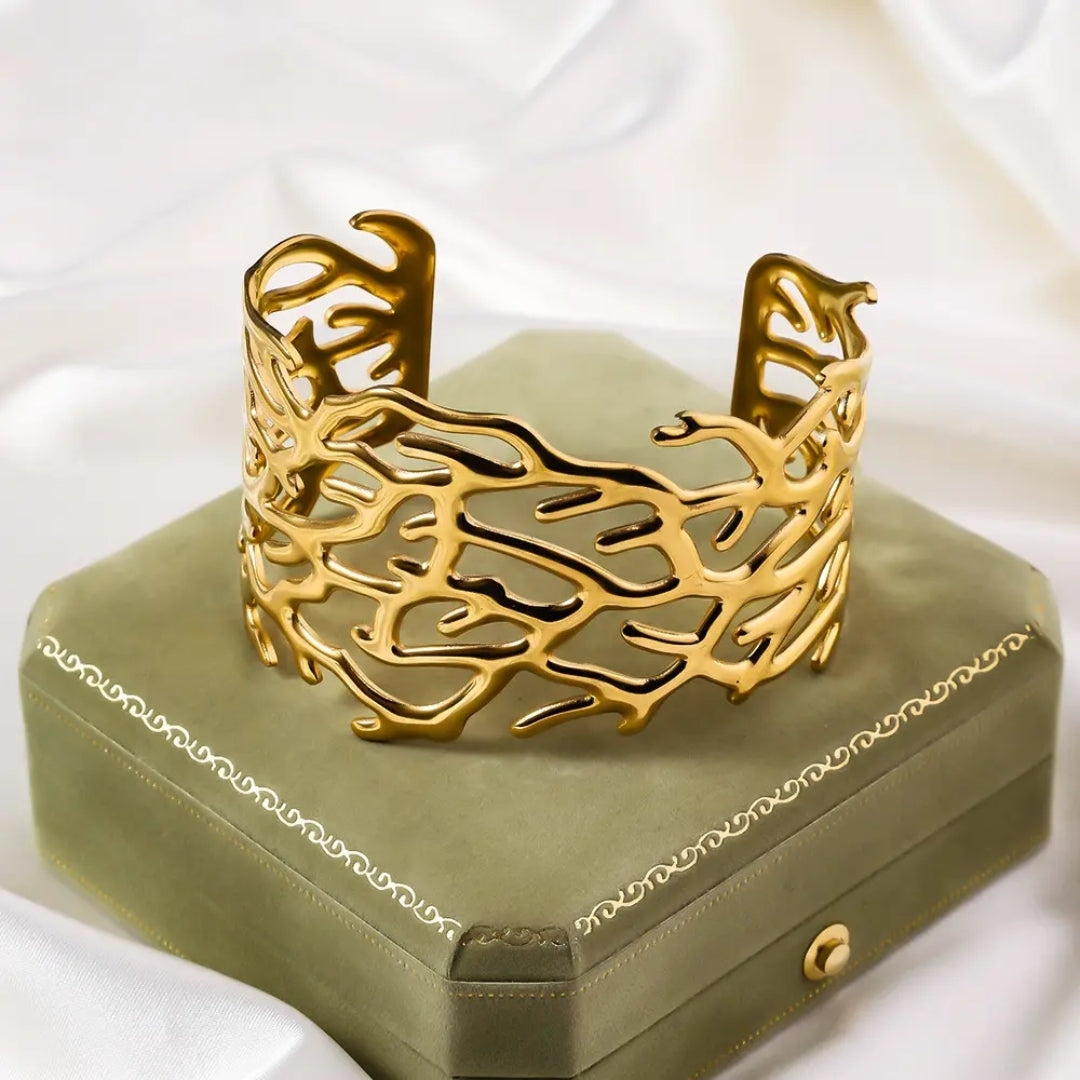 Elegant Glow Bracelet