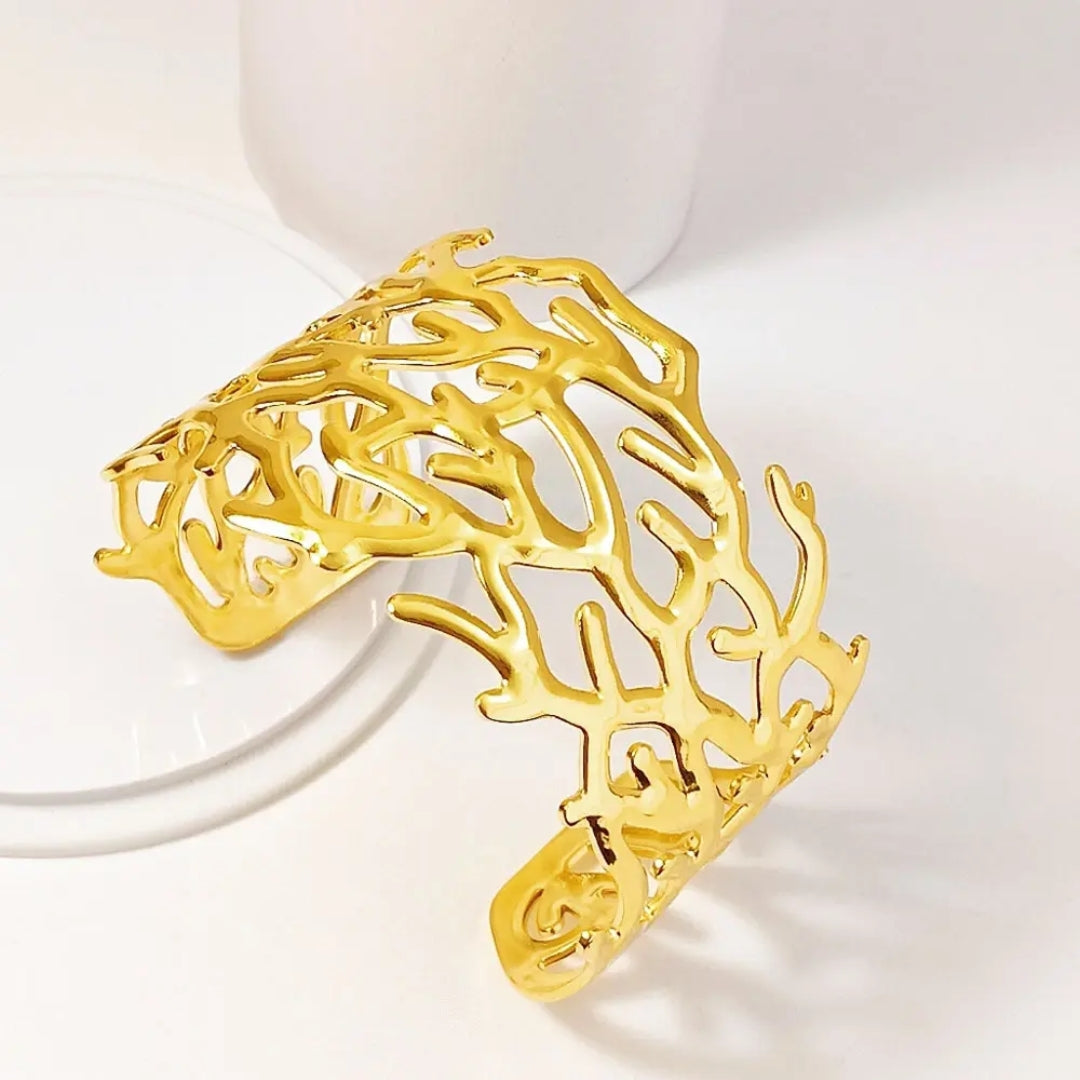 Elegant Glow Bracelet