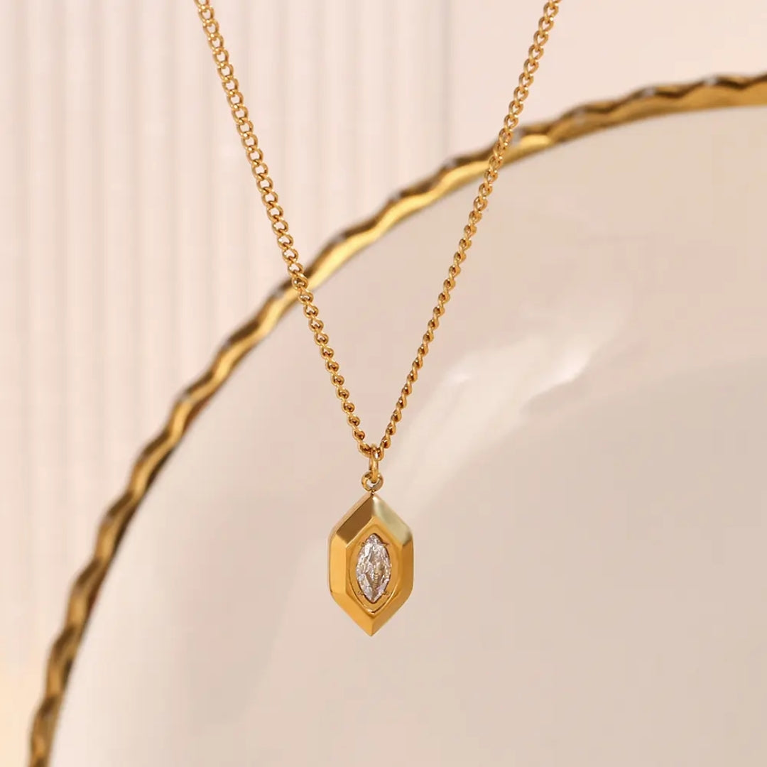 Crystal Gleam Necklace