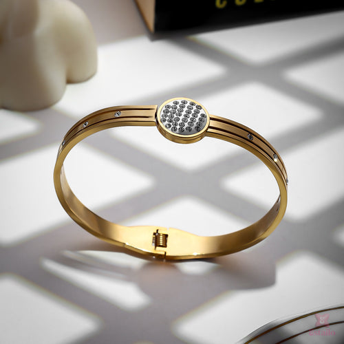 Sparkling Statement Bracelet