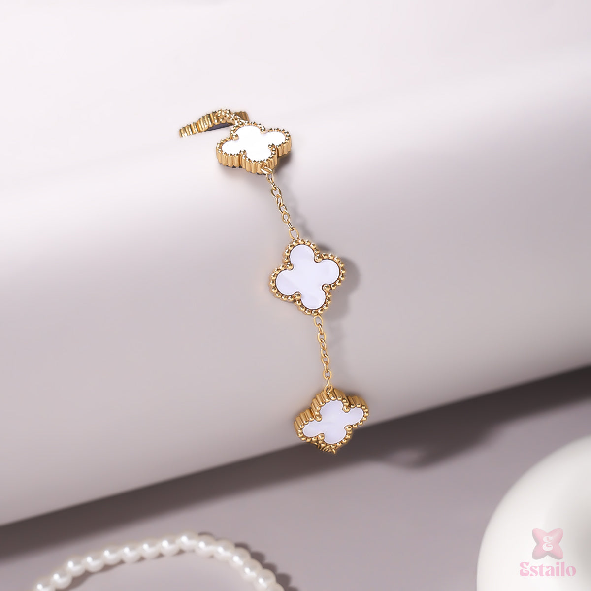 Clover Grace Chain Bracelet