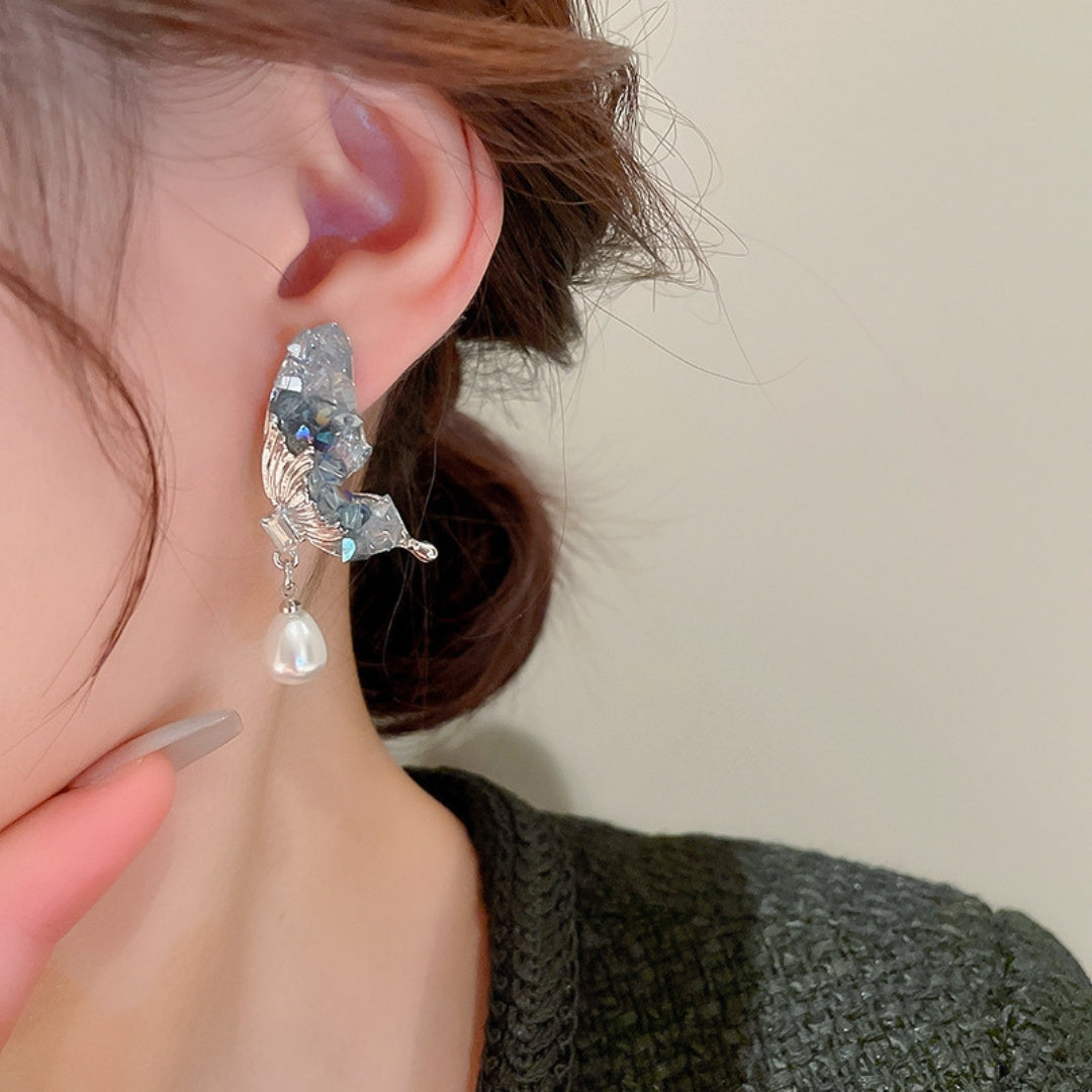 Azure Flutter Pearls Earrings