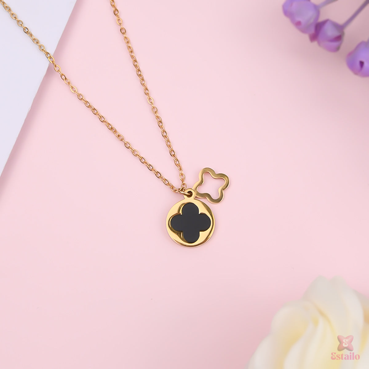 Majestic Clover Necklace