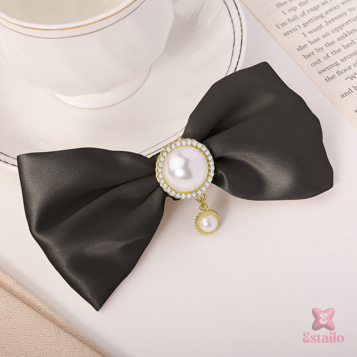 Dangle Pearl Bow Clip