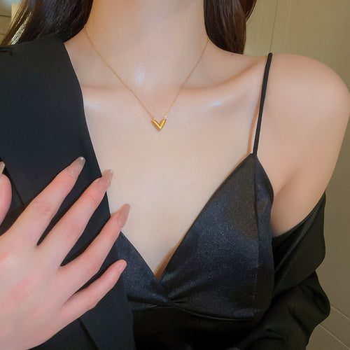 Gleam  Heart V Necklace