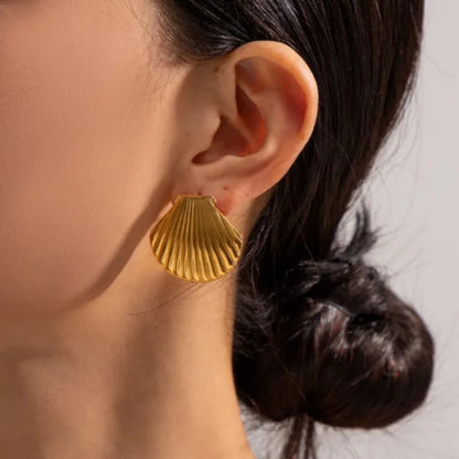 Golden Shell Earrings