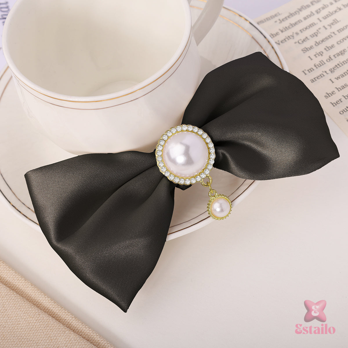 Dangle Pearl Bow Clip