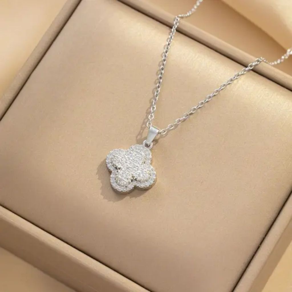 Moissanite Clover Necklace