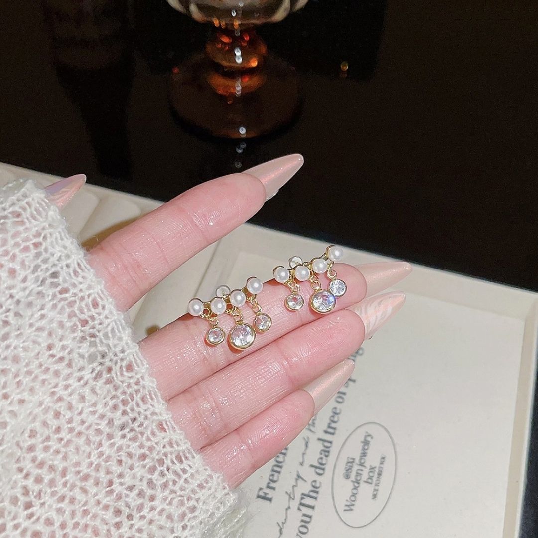 Pearl-Glint Cascades Earrings