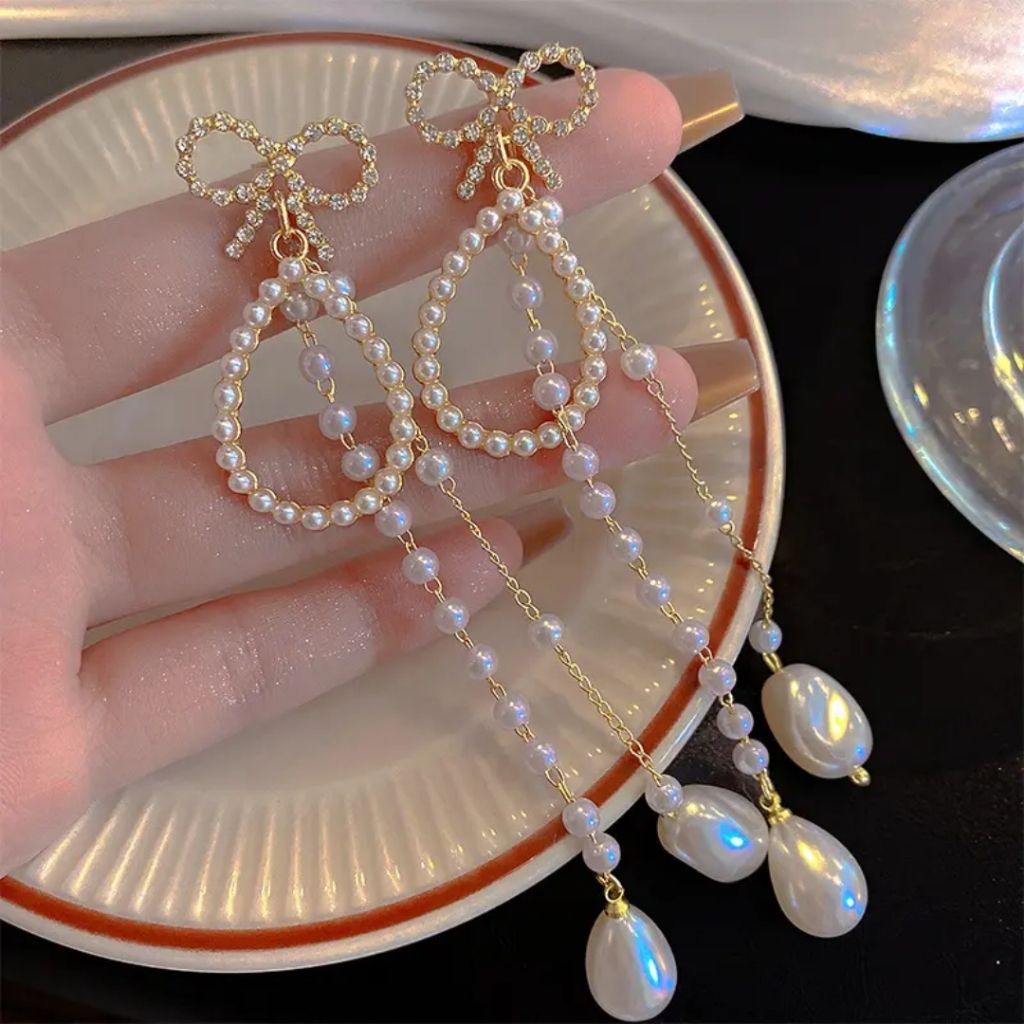 Coquette Pearl Bow Earrings