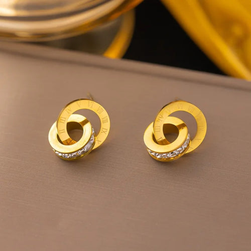 Roman Embrace Studs Earring