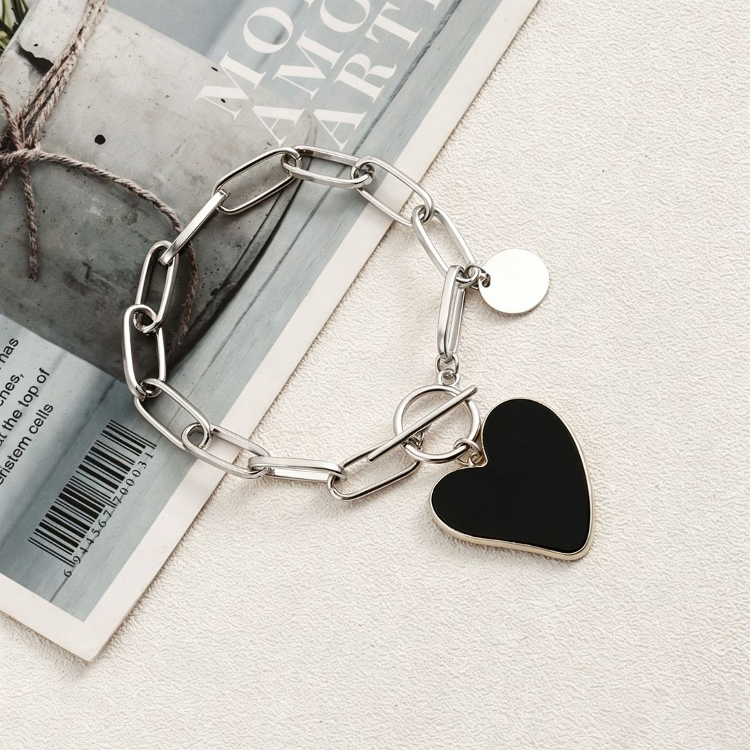 Noir Amore Heart Chain Bracelet