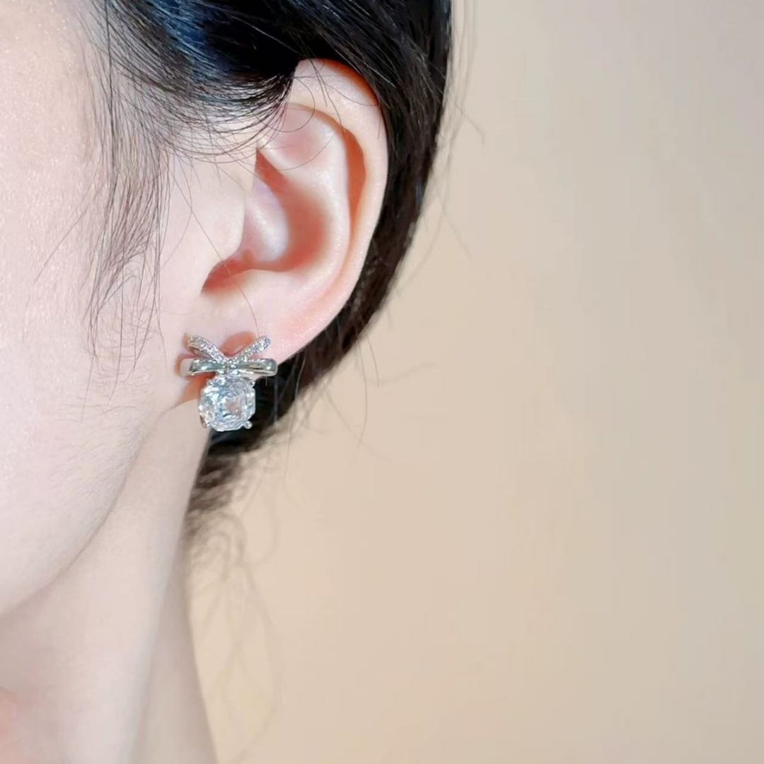 Knot Crystal Studs Earrings