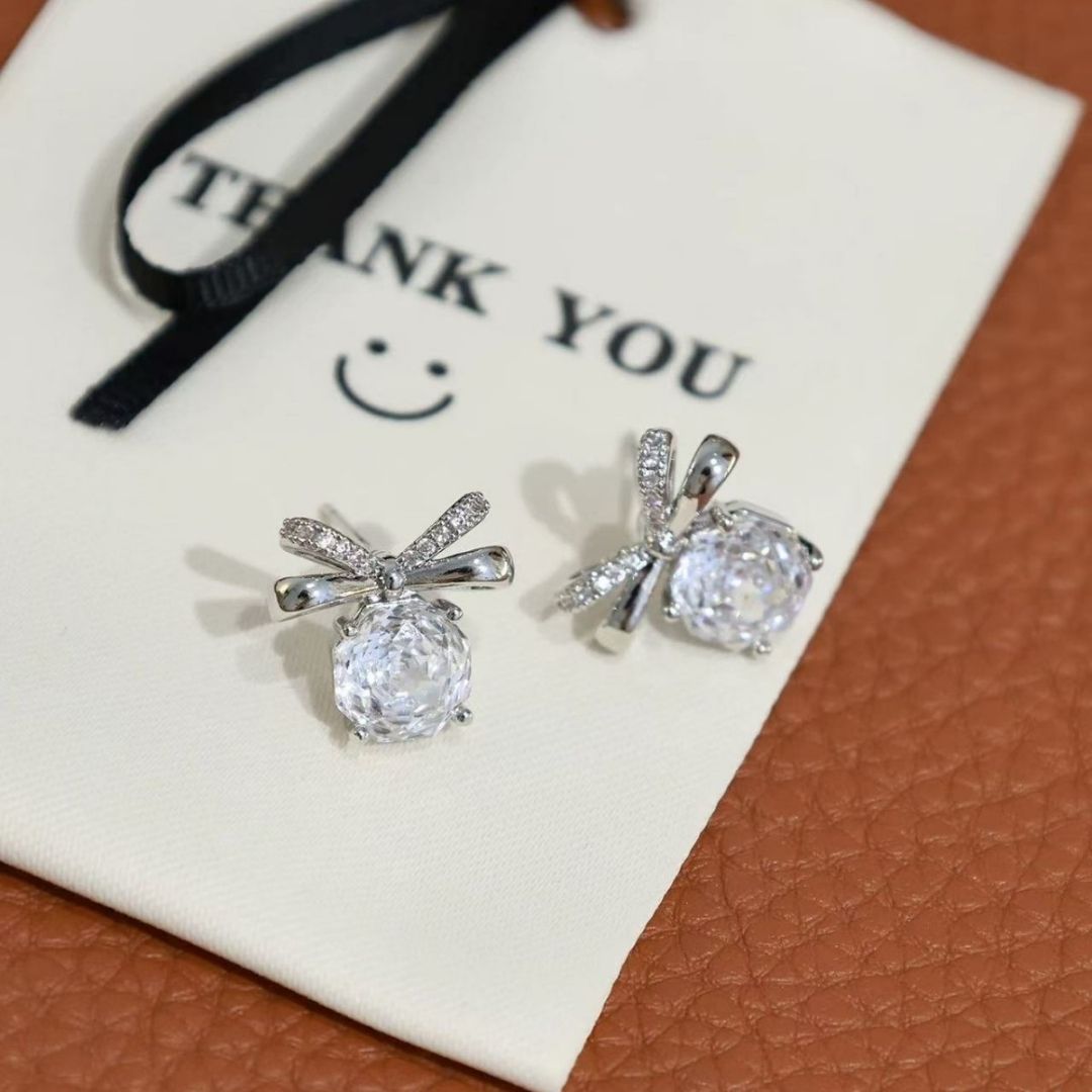 Knot Crystal Studs Earrings