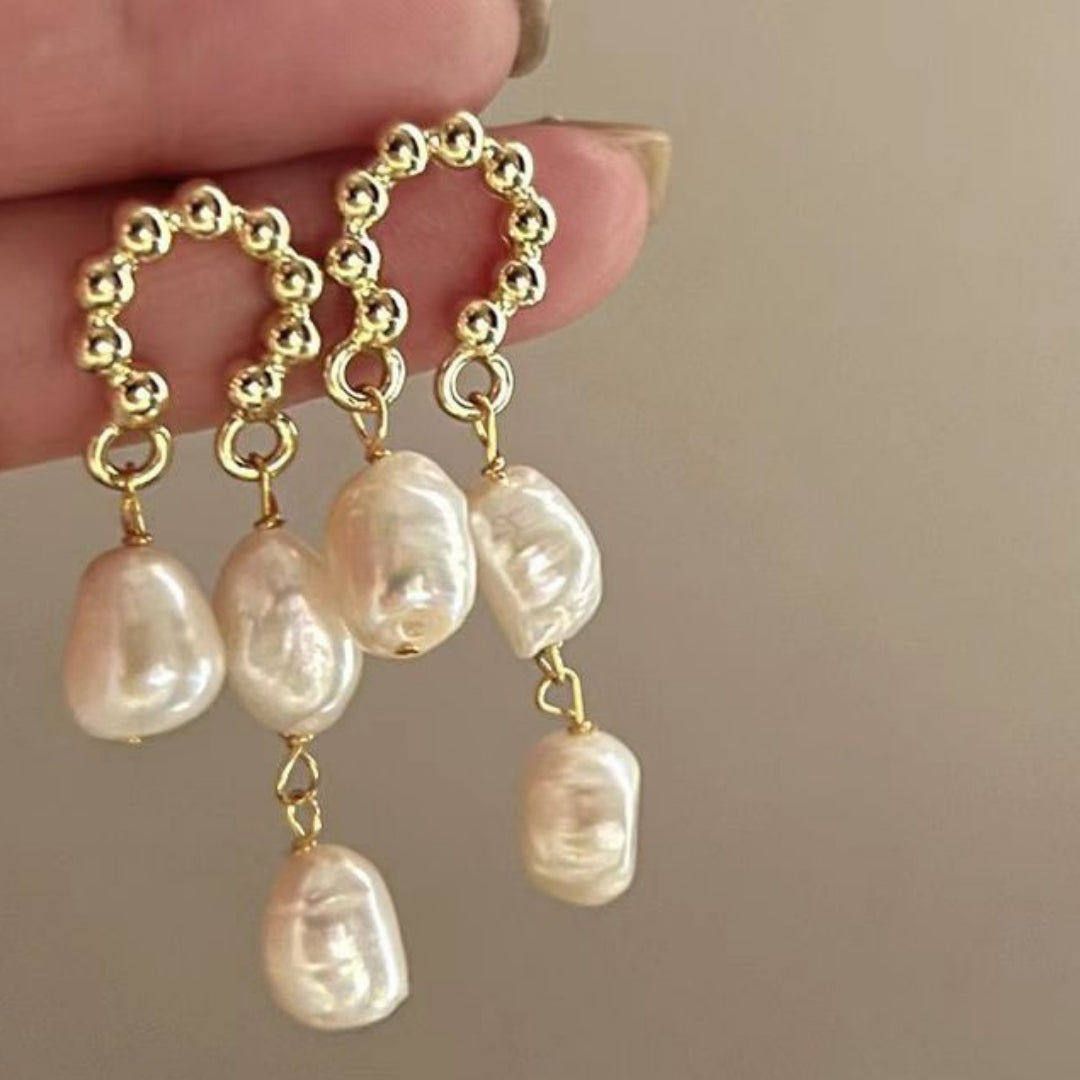 Gilded Grove Pearls Earrings