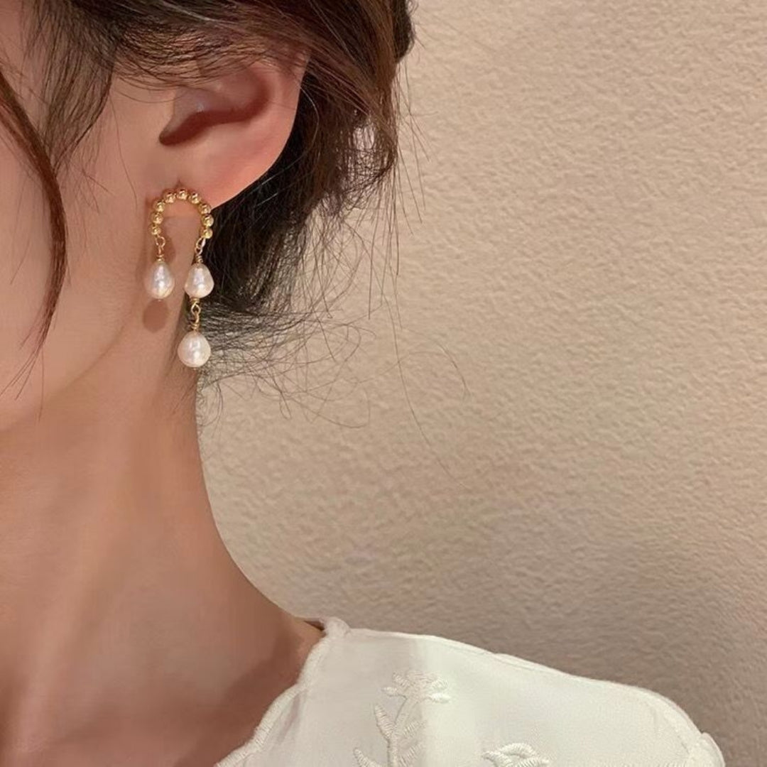 Gilded Grove Pearls Earrings