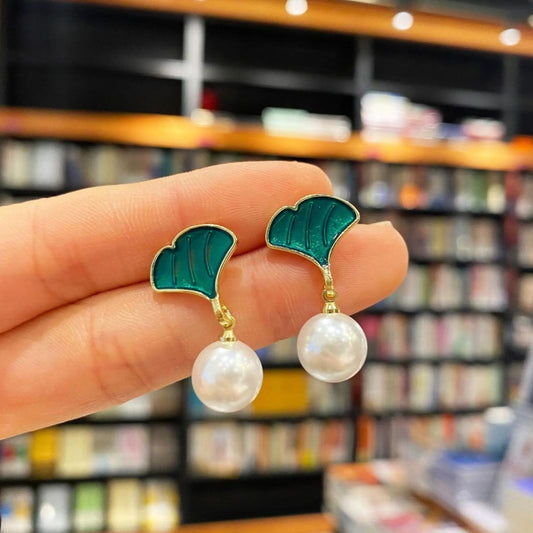 A Pearl Of Wisdom  Earrings